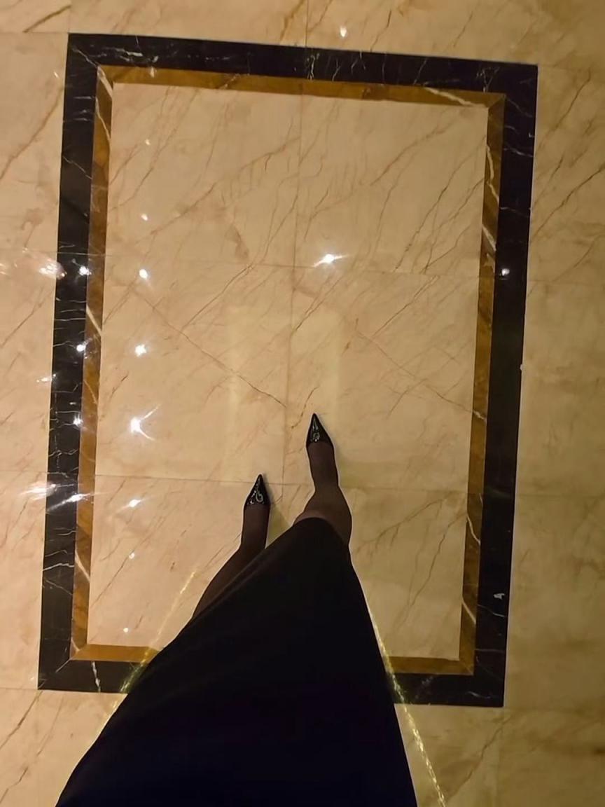 皮裤、丝腿、细高跟儿