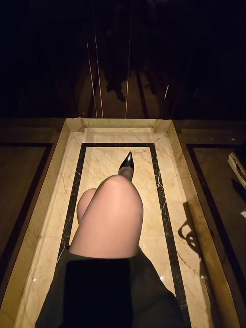 皮裤、丝腿、细高跟儿