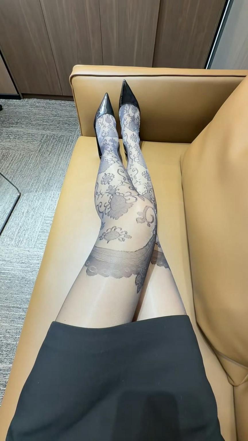 皮裤、丝腿、细高跟儿