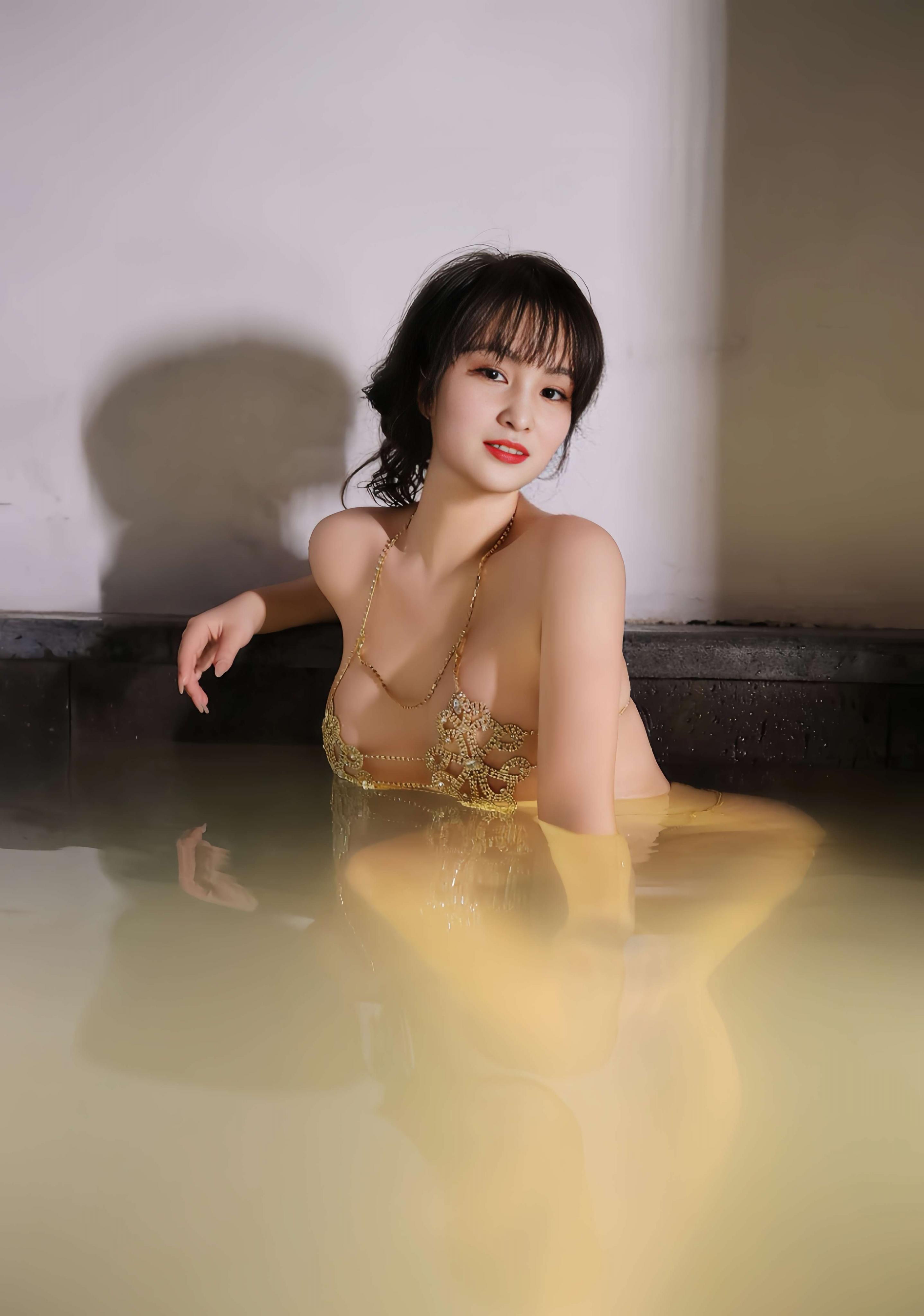 百变女人很会拍