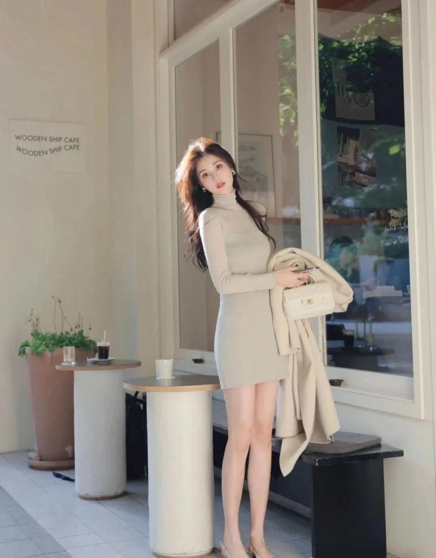 满屏大长腿尽显迷人风采