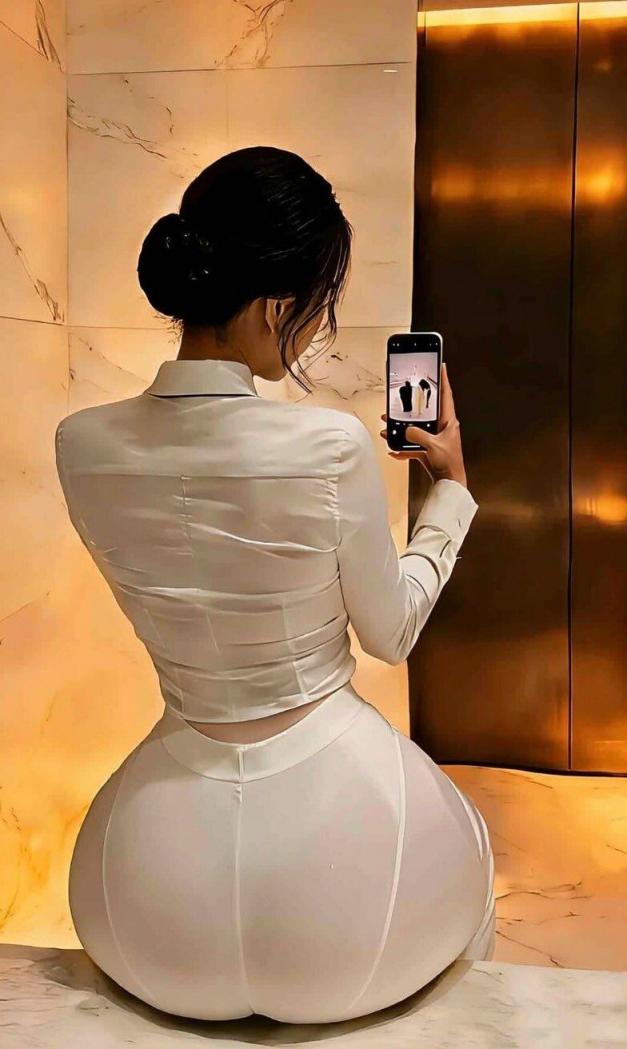 气质美女的大屁股