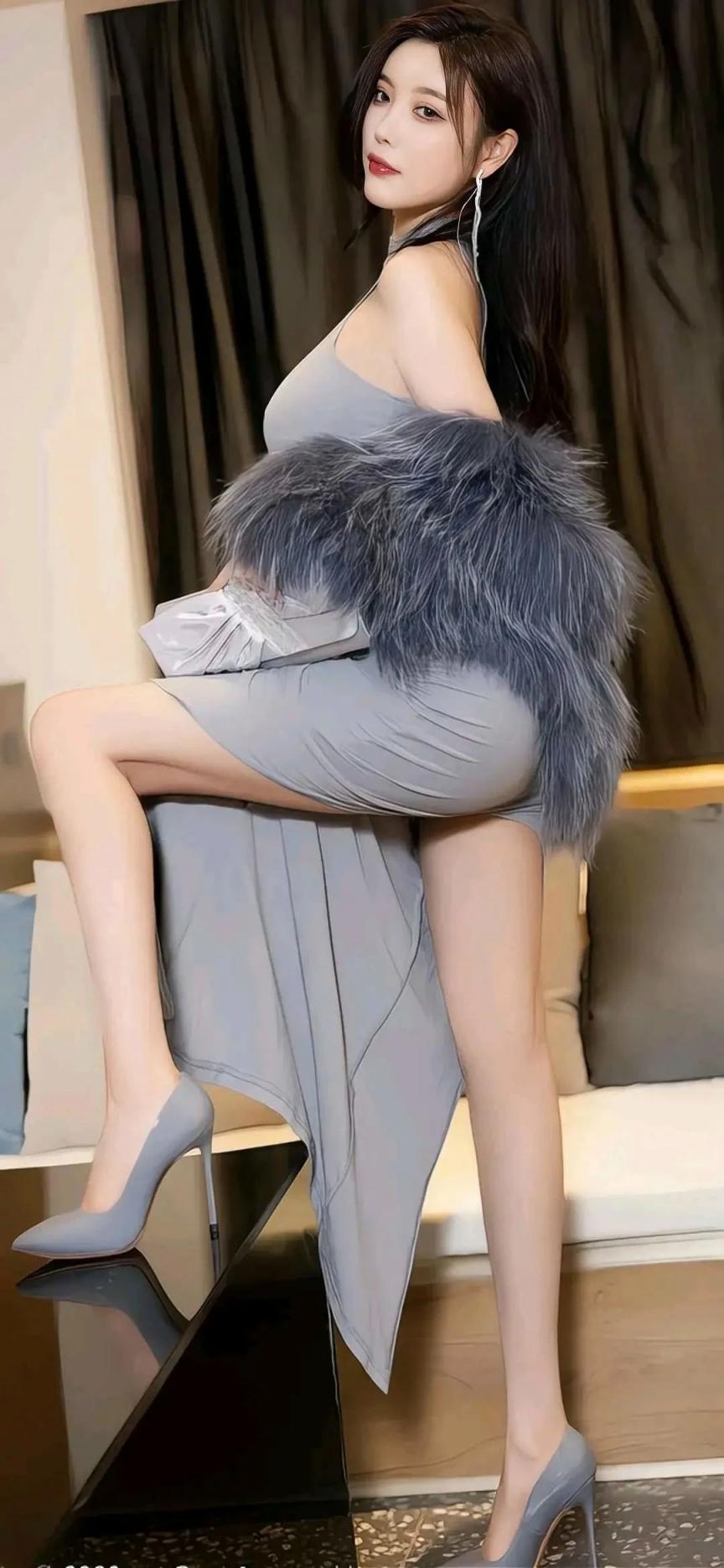 丝袜美腿性感且优雅