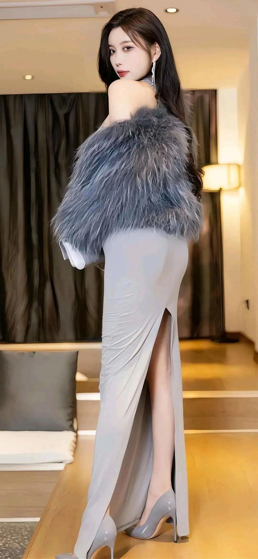 丝袜美腿性感且优雅