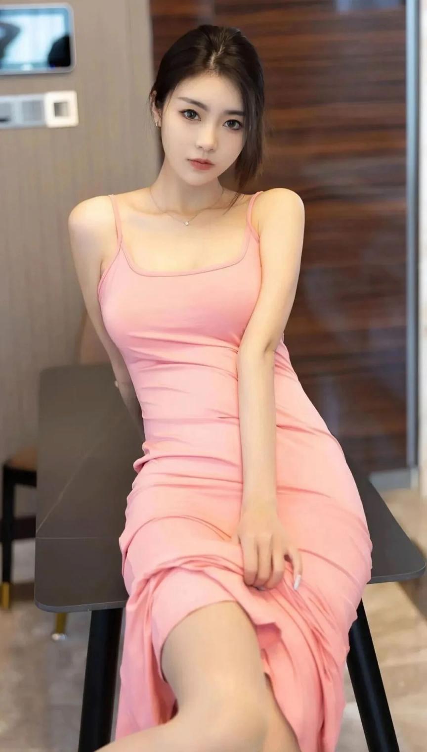 丝袜美腿性感且优雅