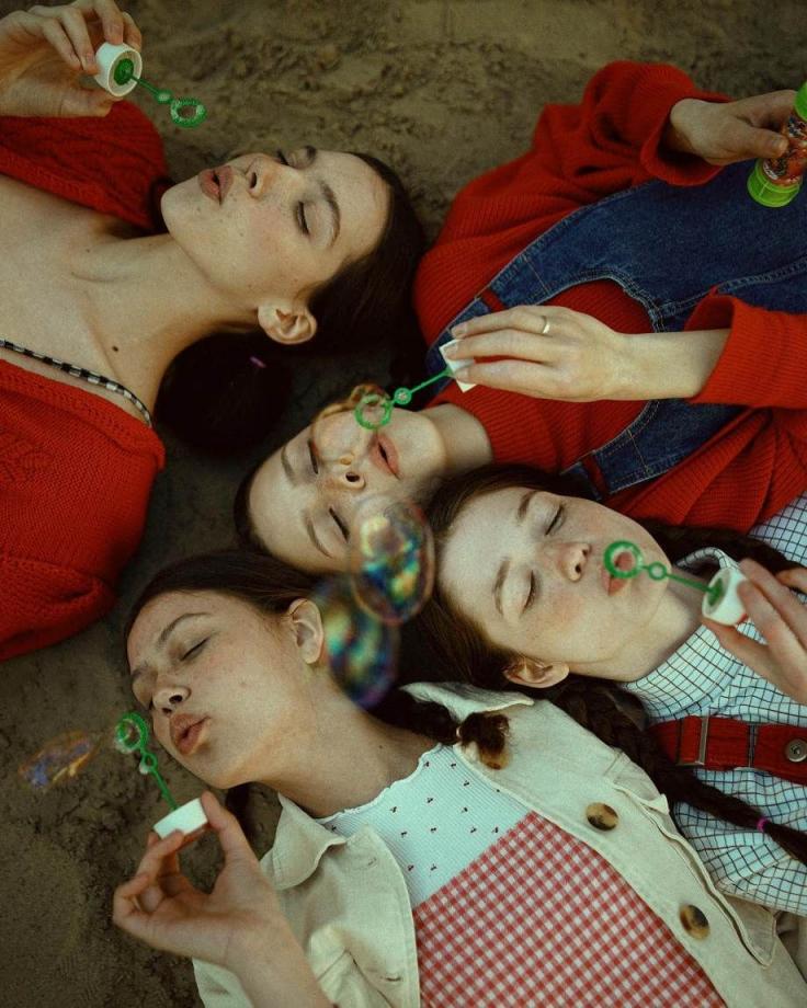 无虑的女孩子们