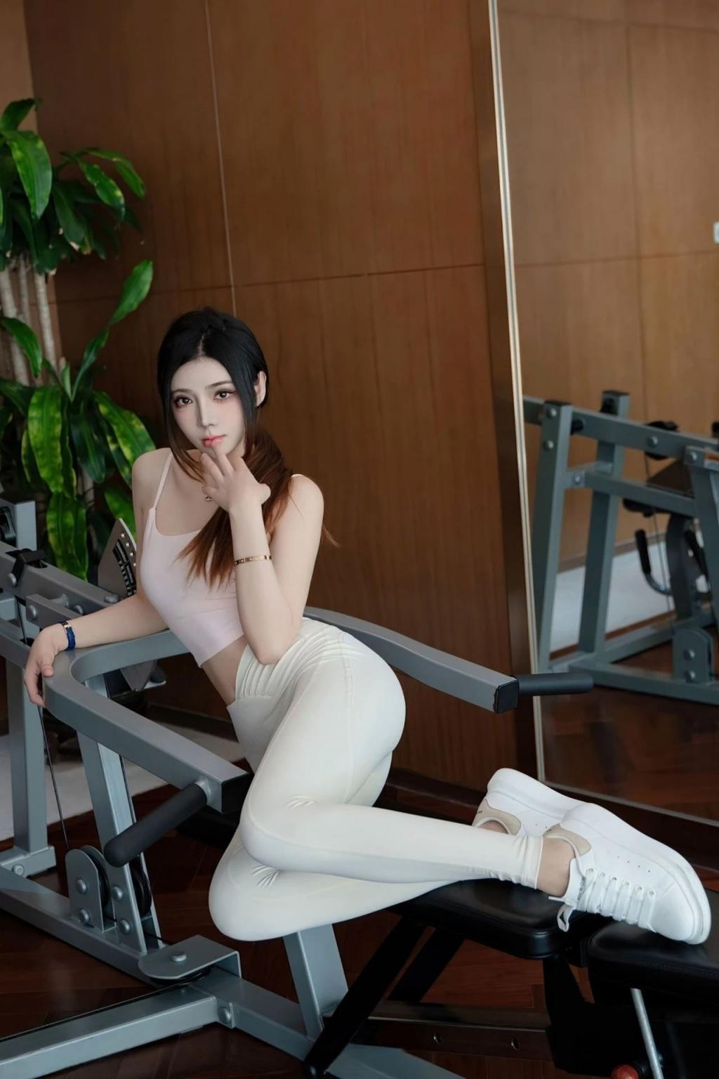 爱运动的漂亮小姐姐