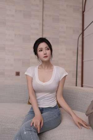 秀人网 鱼子酱 最新 震动棒紫薇 香汗真空凸点作品