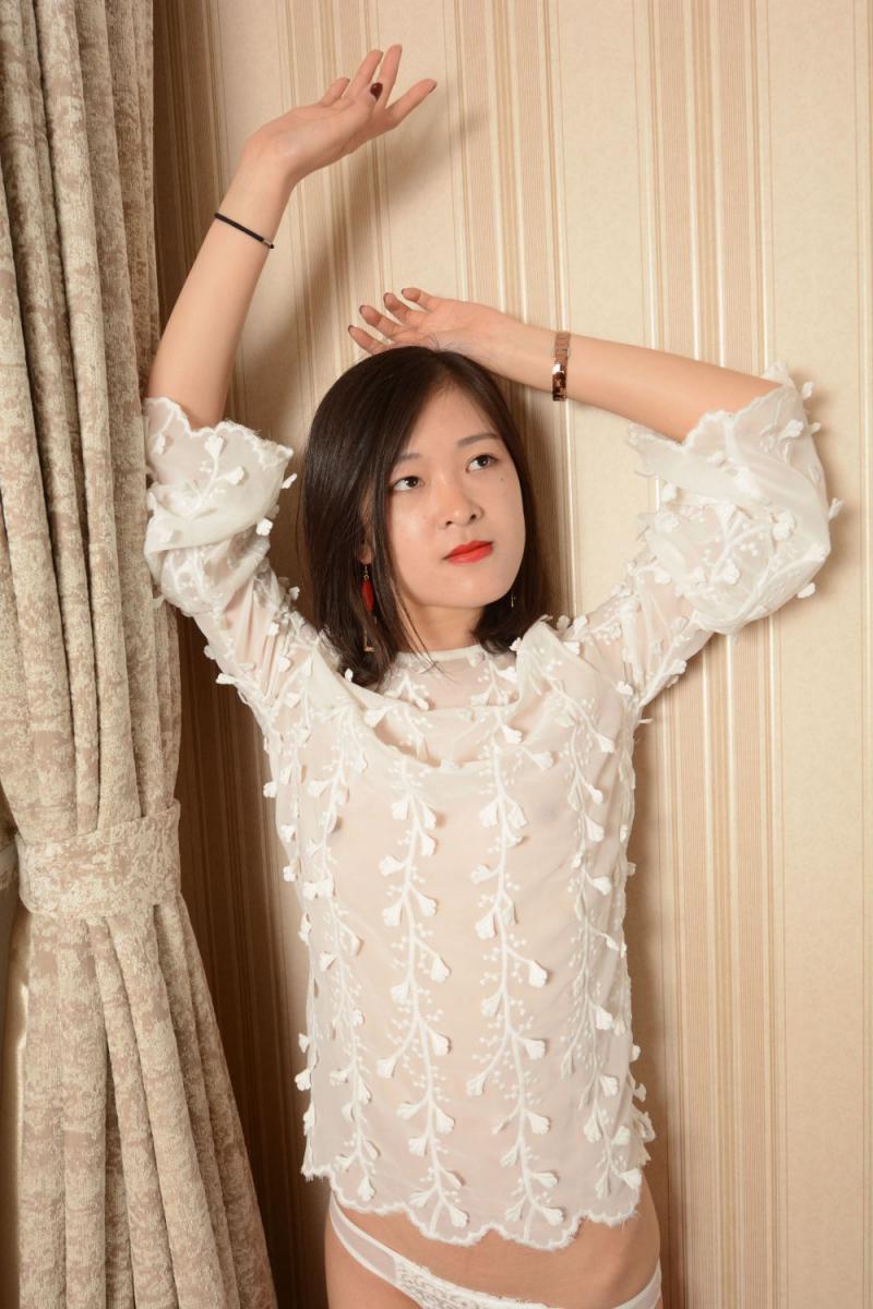 挺温润的妹子[28P]