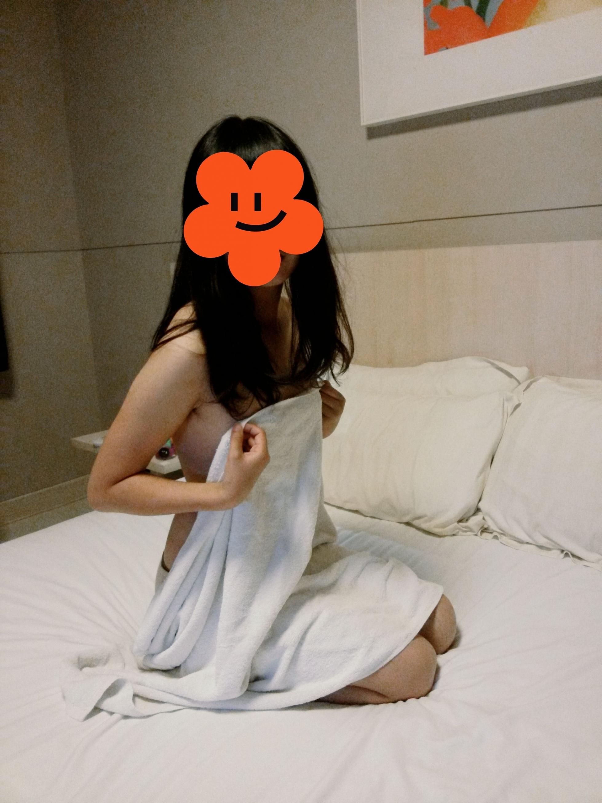 分享几张大学女友照片