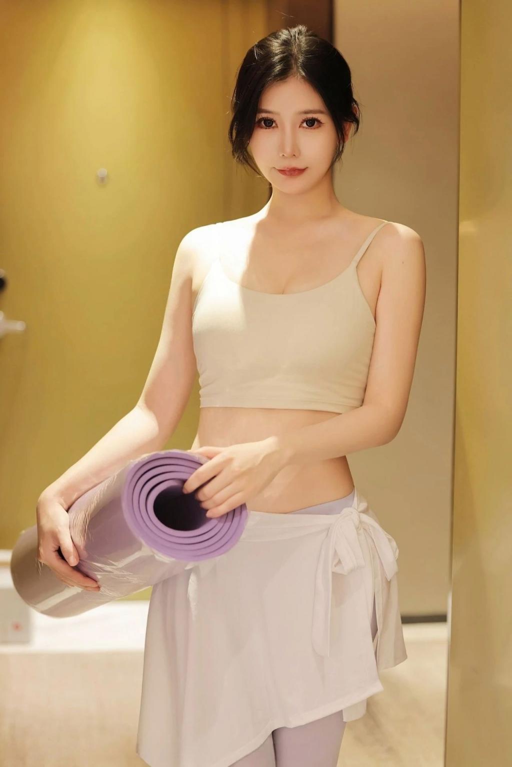 漂亮的瑜伽裤美女[51P]