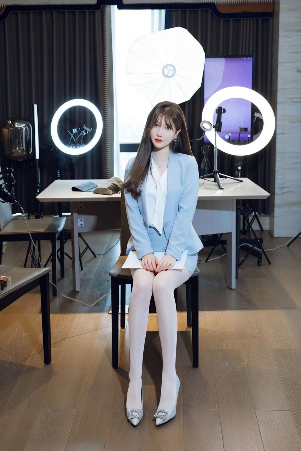 身材高挑的制服诱惑