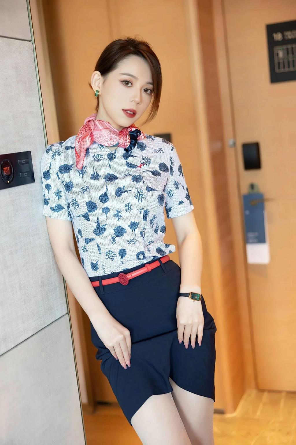 职业装美女模特[39P]