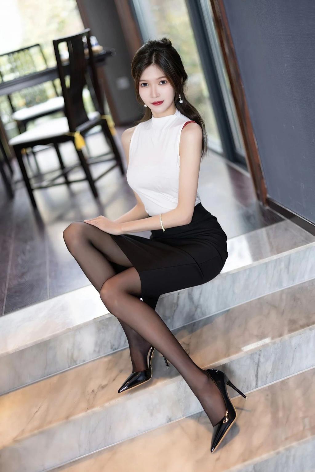 满屏黑丝大长腿漂亮[55P]