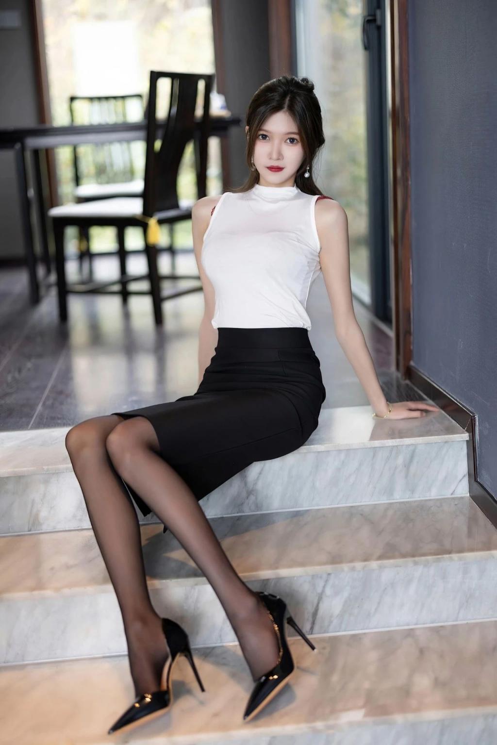 满屏黑丝大长腿漂亮[55P]