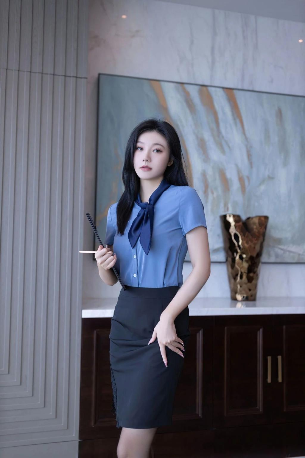 身材很棒的美女写真[56P]