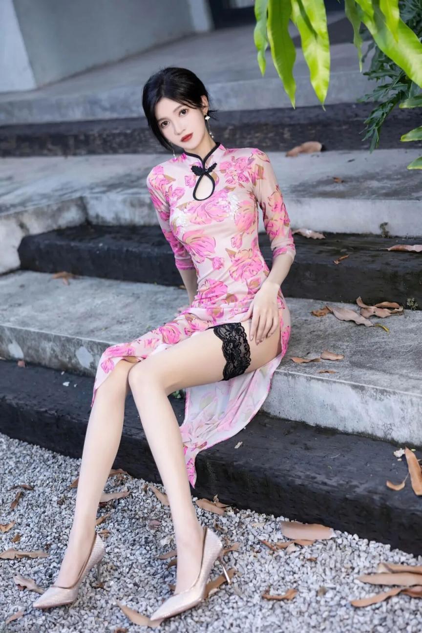 开叉旗袍身材好到爆[38P]