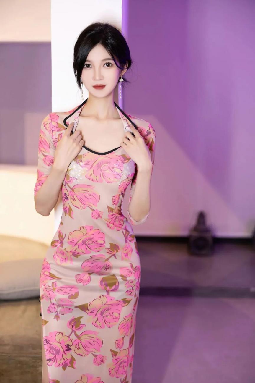 开叉旗袍身材好到爆[38P]