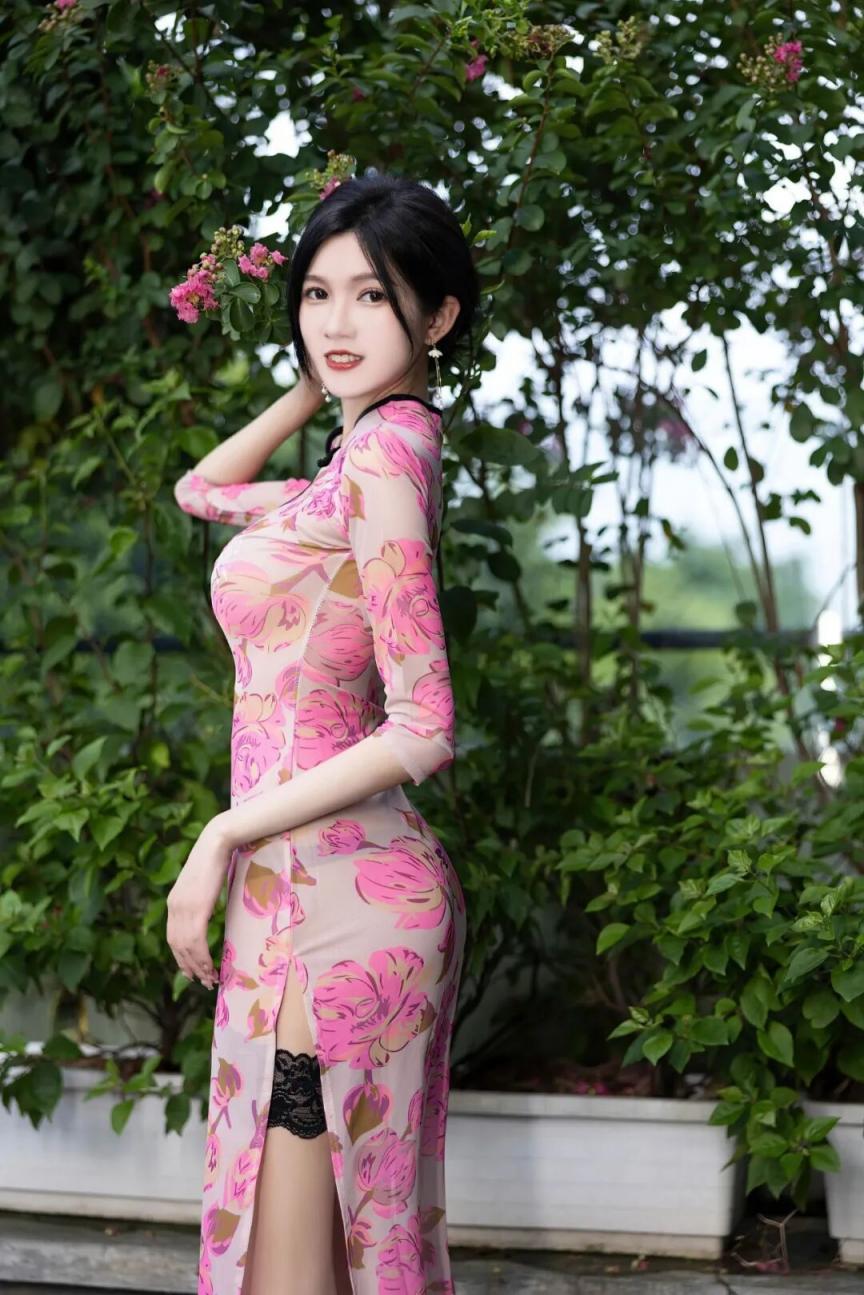 开叉旗袍身材好到爆[38P]