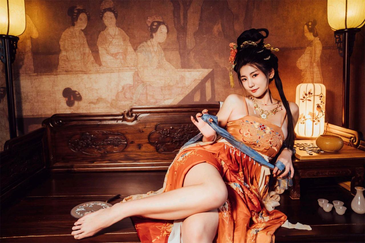 星澜是澜澜叫澜妹呀 - 宫廷春欲晚，华丽古风美好肉体