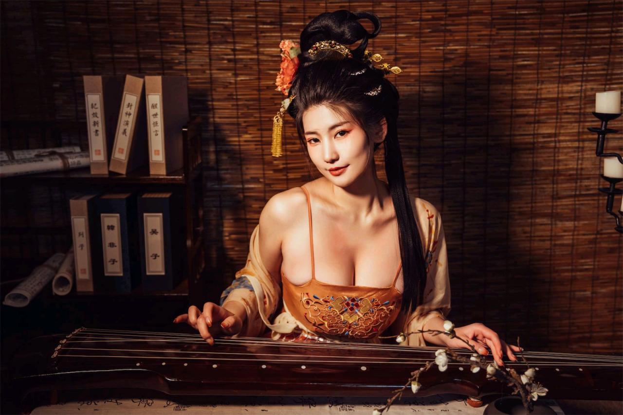 星澜是澜澜叫澜妹呀 - 宫廷春欲晚，华丽古风美好肉体