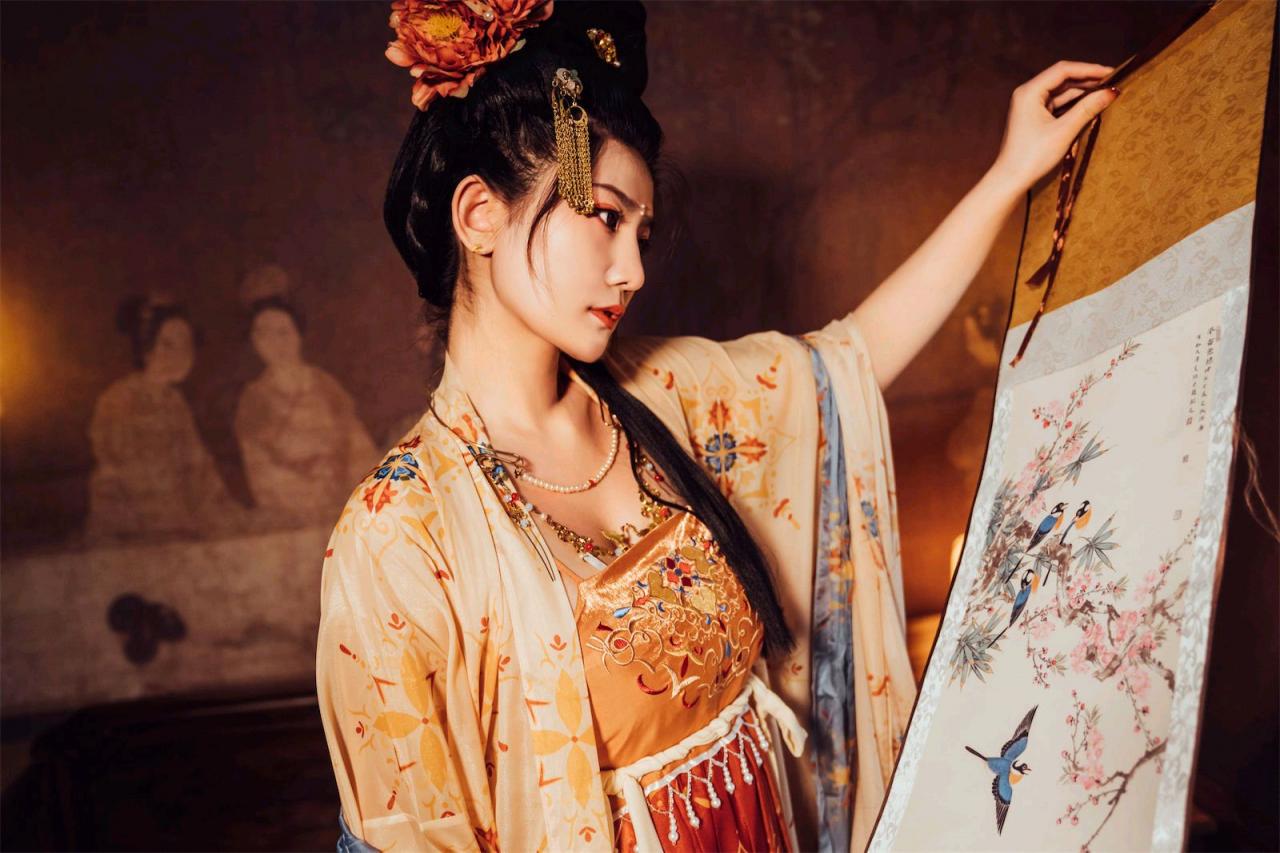 星澜是澜澜叫澜妹呀 - 宫廷春欲晚，华丽古风美好肉体
