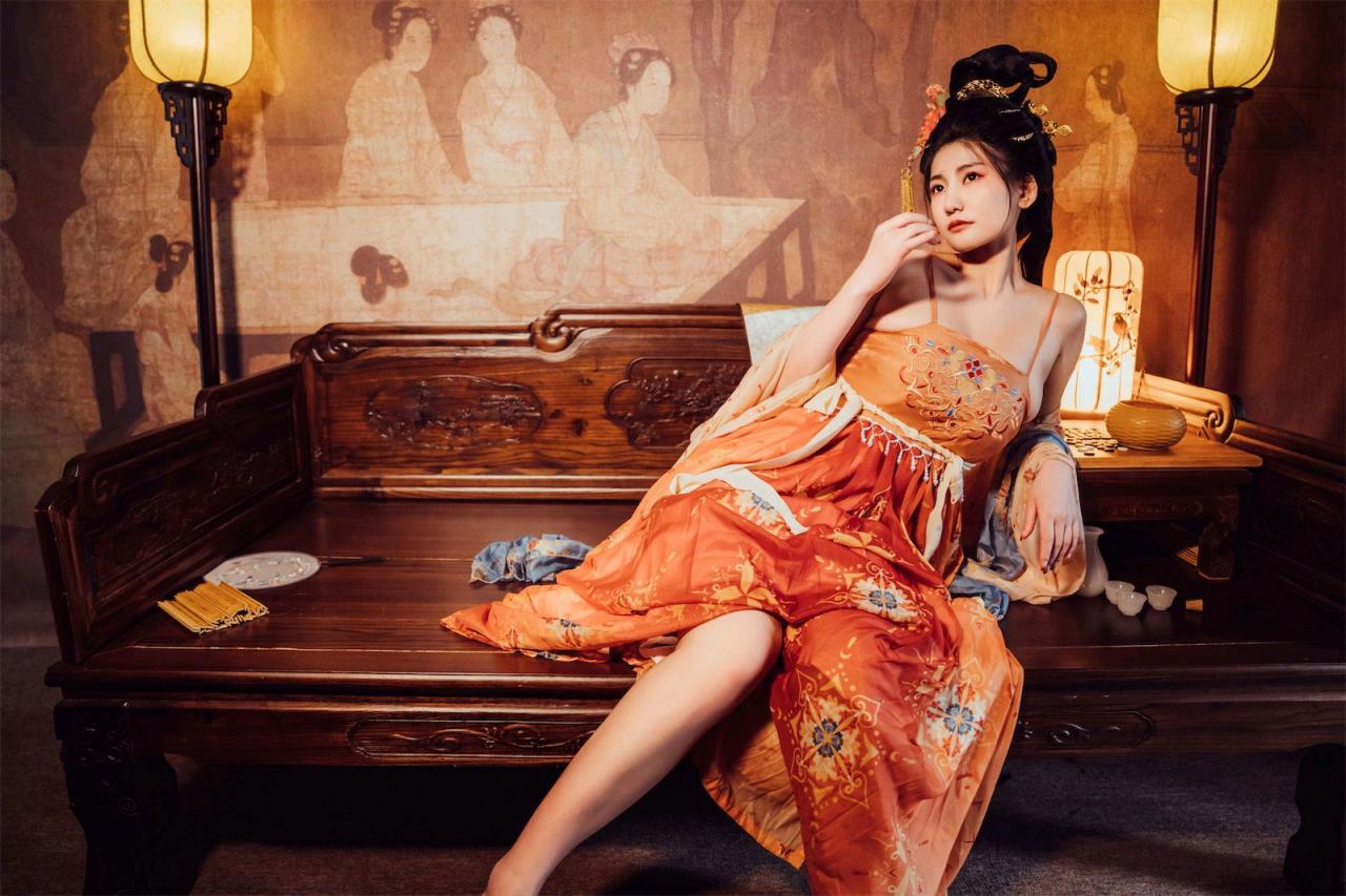 星澜是澜澜叫澜妹呀 - 宫廷春欲晚，华丽古风美好肉体