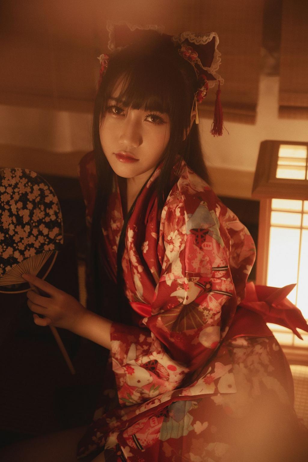 不呆猫 - 绳子和服，红叶碎花油光水滑