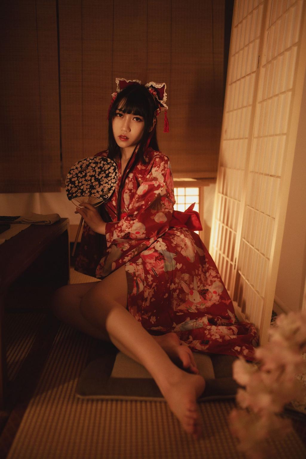 不呆猫 - 绳子和服，红叶碎花油光水滑