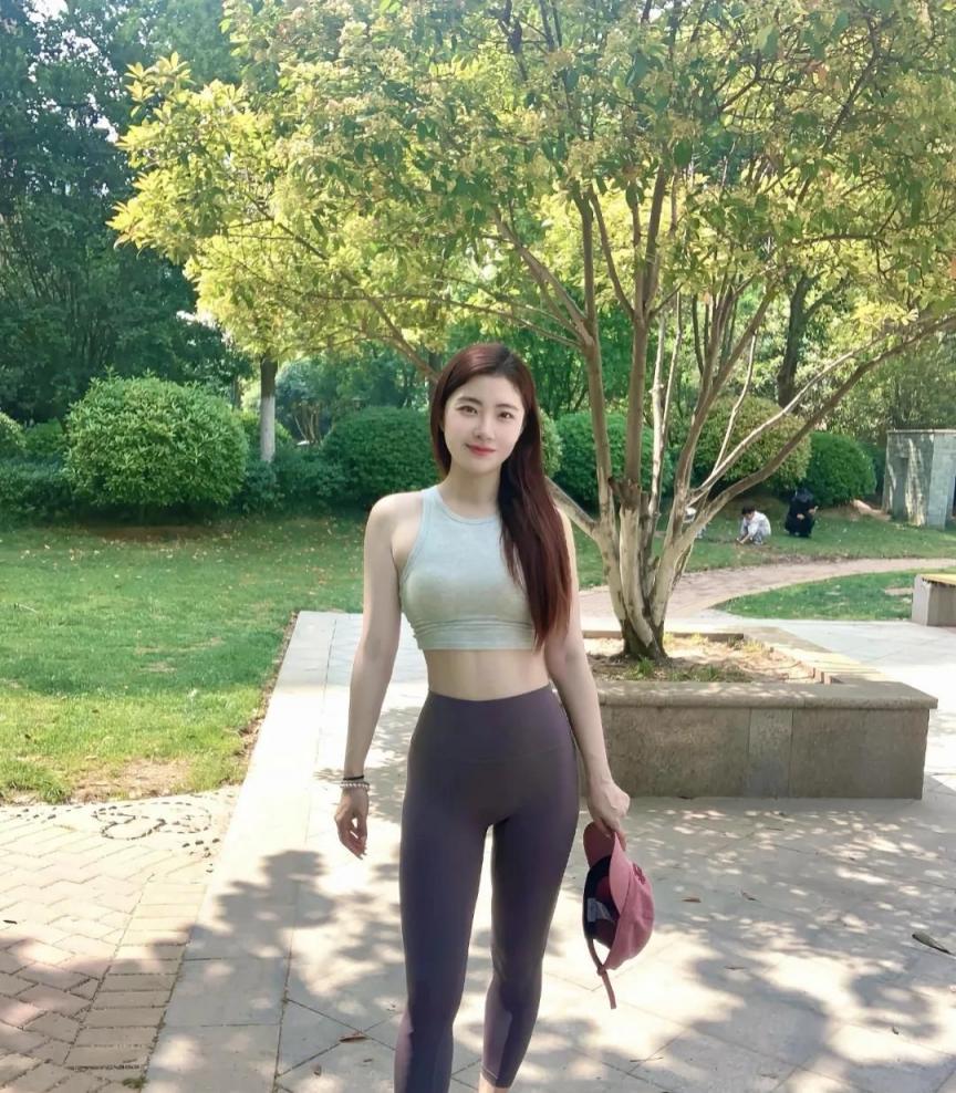 瑜伽裤的美