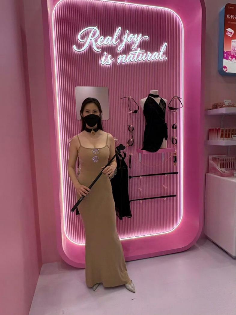 内衣精致性感美女
