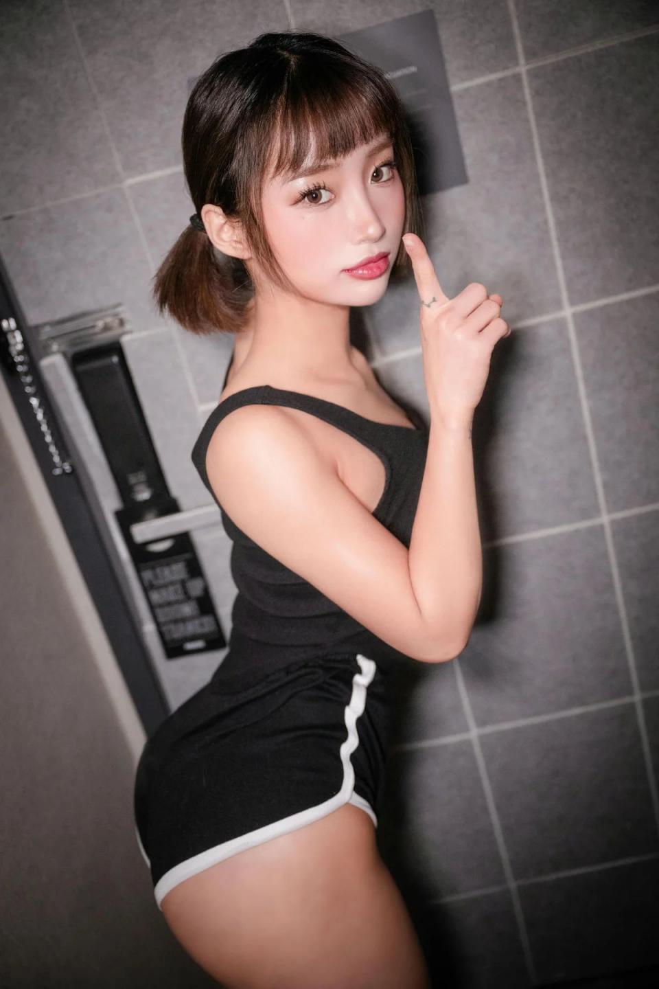 宿舍少女