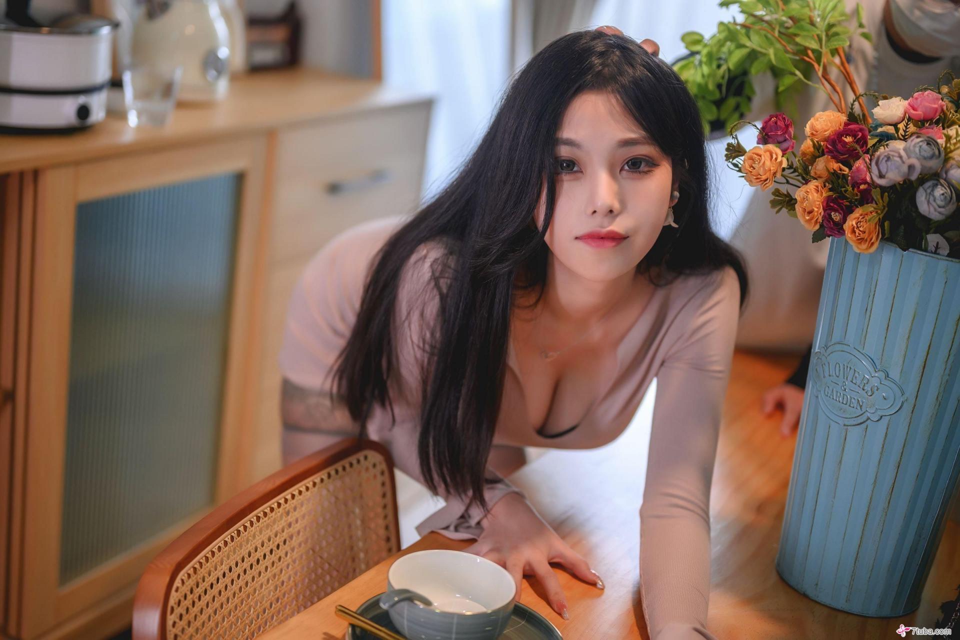 性感美图 蜜汁猫裘