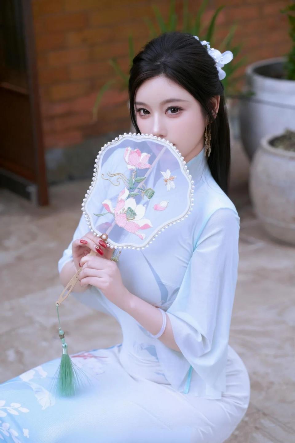 杨晨晨sugar 古典l蓝纱旗袍