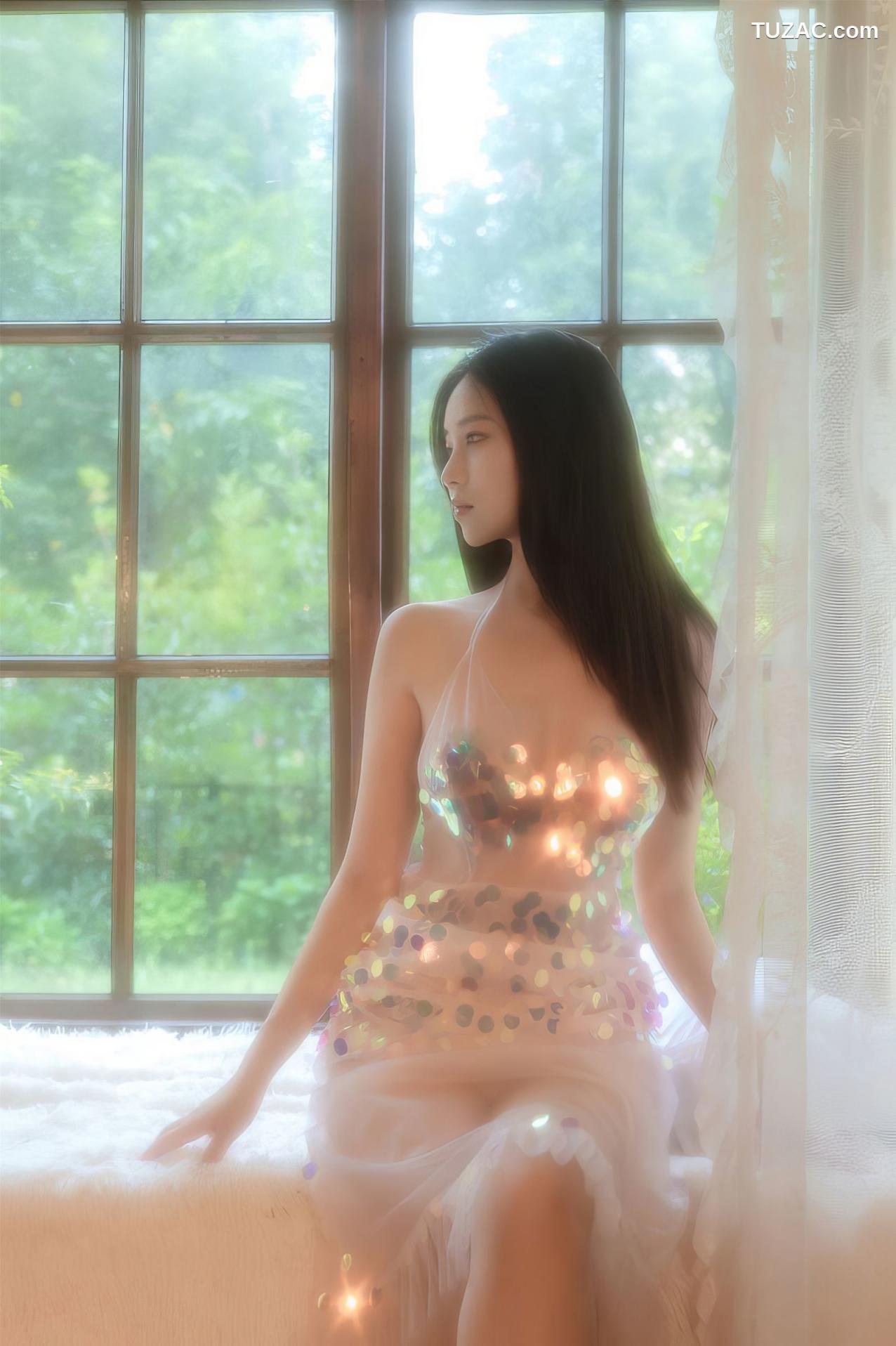 年年-亮片透明礼服