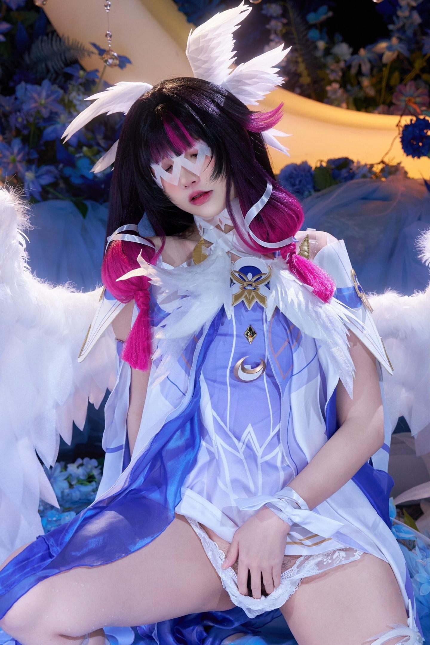 阿薰kaOri  _哥伦比娅·希珀塞莱尼娅