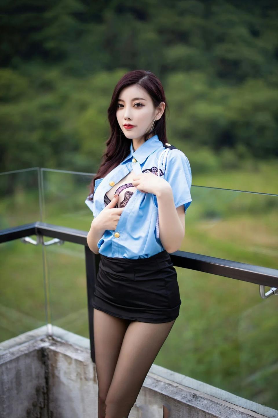 杨晨晨sugar  性感女警制服
